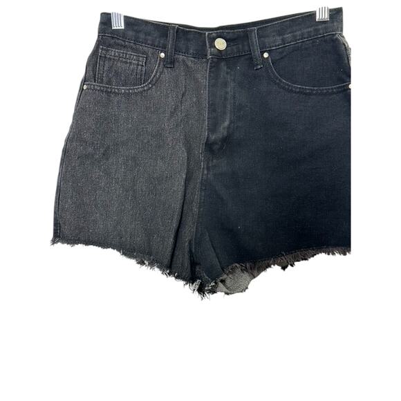 PrettyLittlethings Black Distressed Denim Jean Shorts Size 4 - Picture 2 of 6